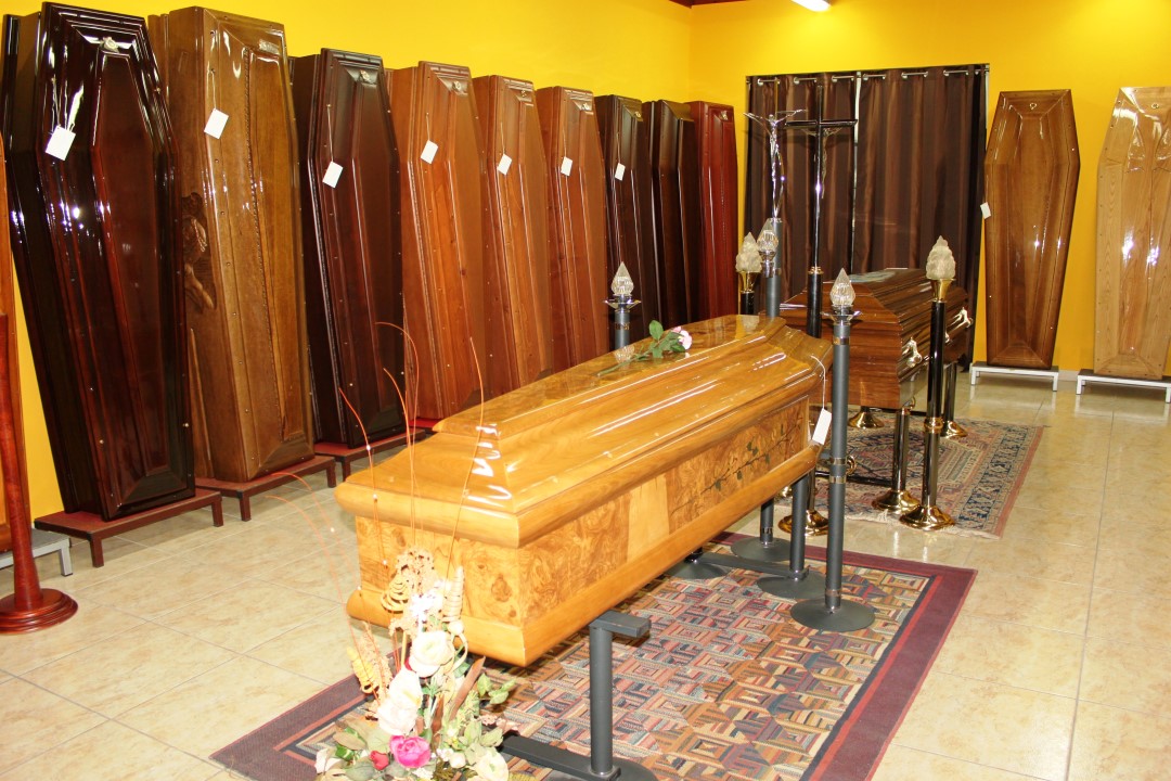Agenzia Funebre - 06